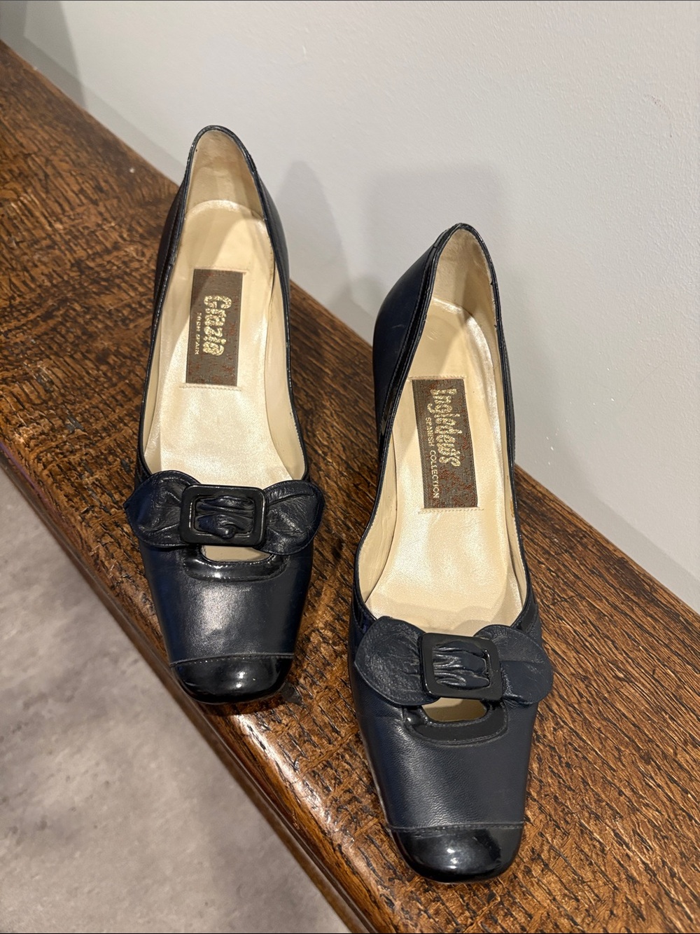 Grazia for Ingledew’s Vintage Square Toe Leather Buckle Pumps Navy Size 8.5N